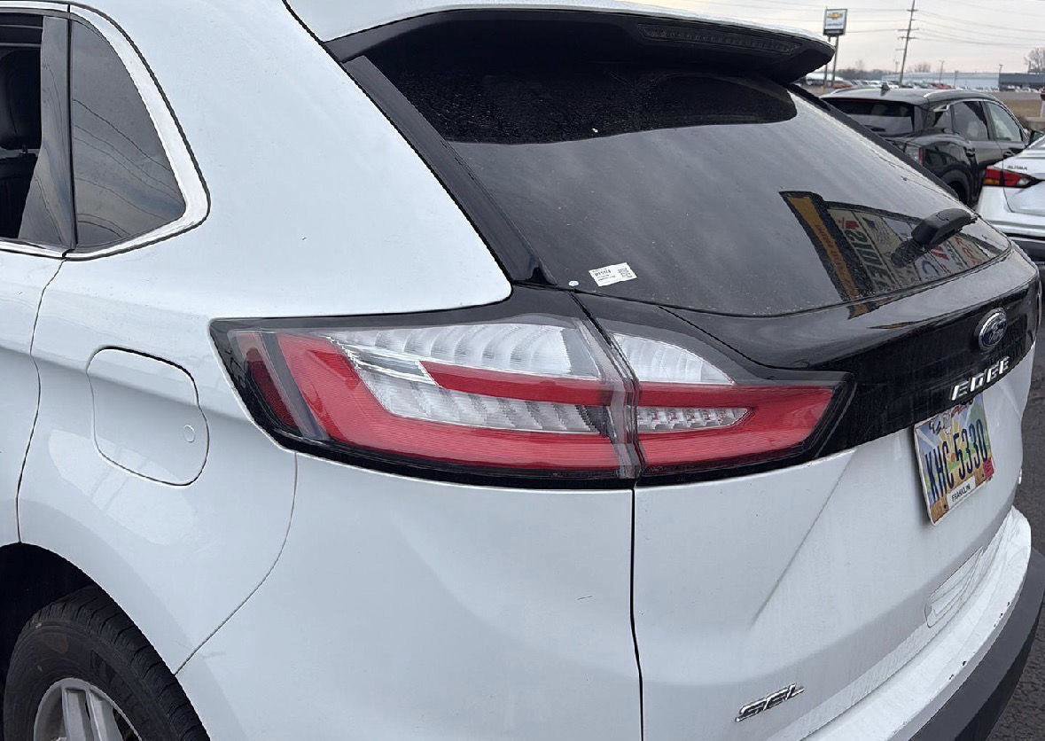 Used 2024 Ford Edge SEL image 4