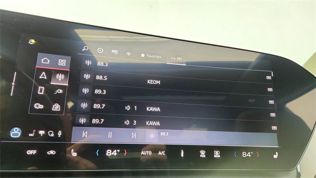 Used 2025 Audi Q6 e-tron Premium w/ Convenience Package image 45