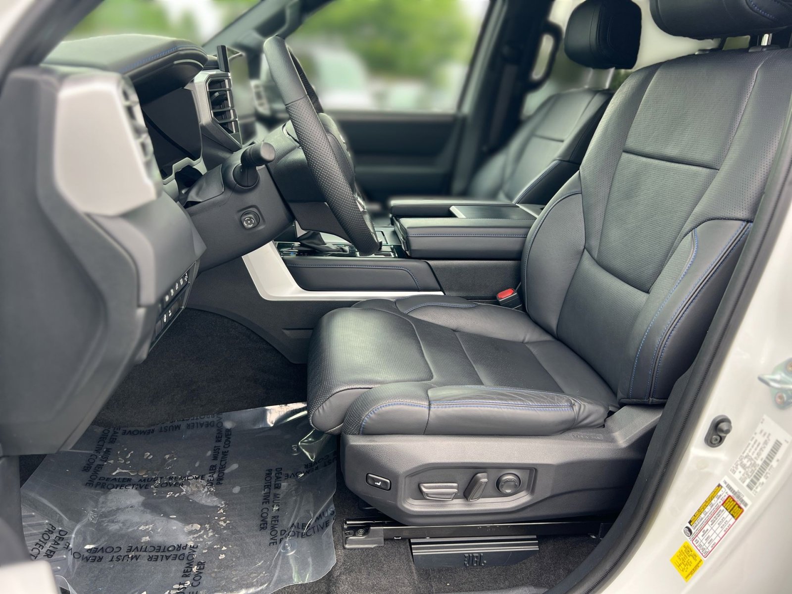 Used 2023 Toyota Sequoia Platinum AWD/4WD image 19