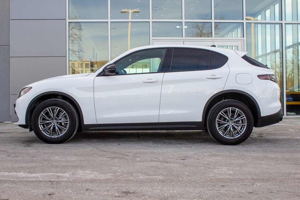 Used 2024 Alfa Romeo Stelvio Sprint image 7