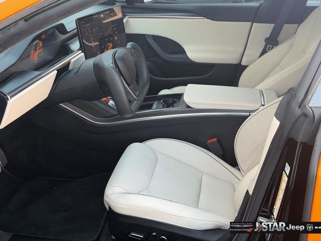 Used 2022 Tesla Model S Plaid image 10