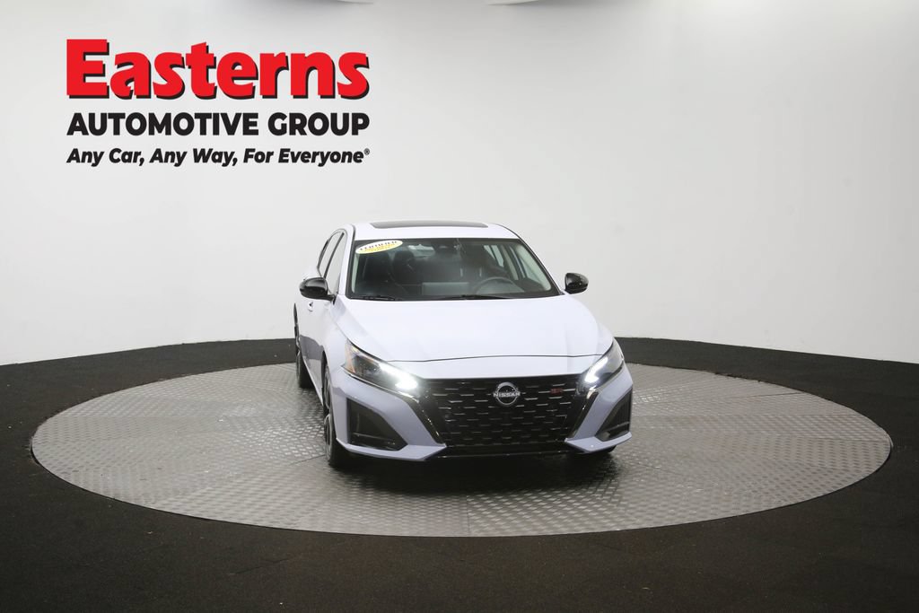 Used 2025 Nissan Altima 2.5 SR w/ SR Premium Package FWD image 52