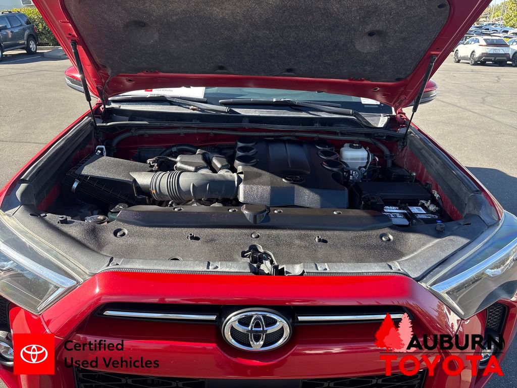 Certified 2021 Toyota 4Runner SR5 Premium AWD/4WD image 15