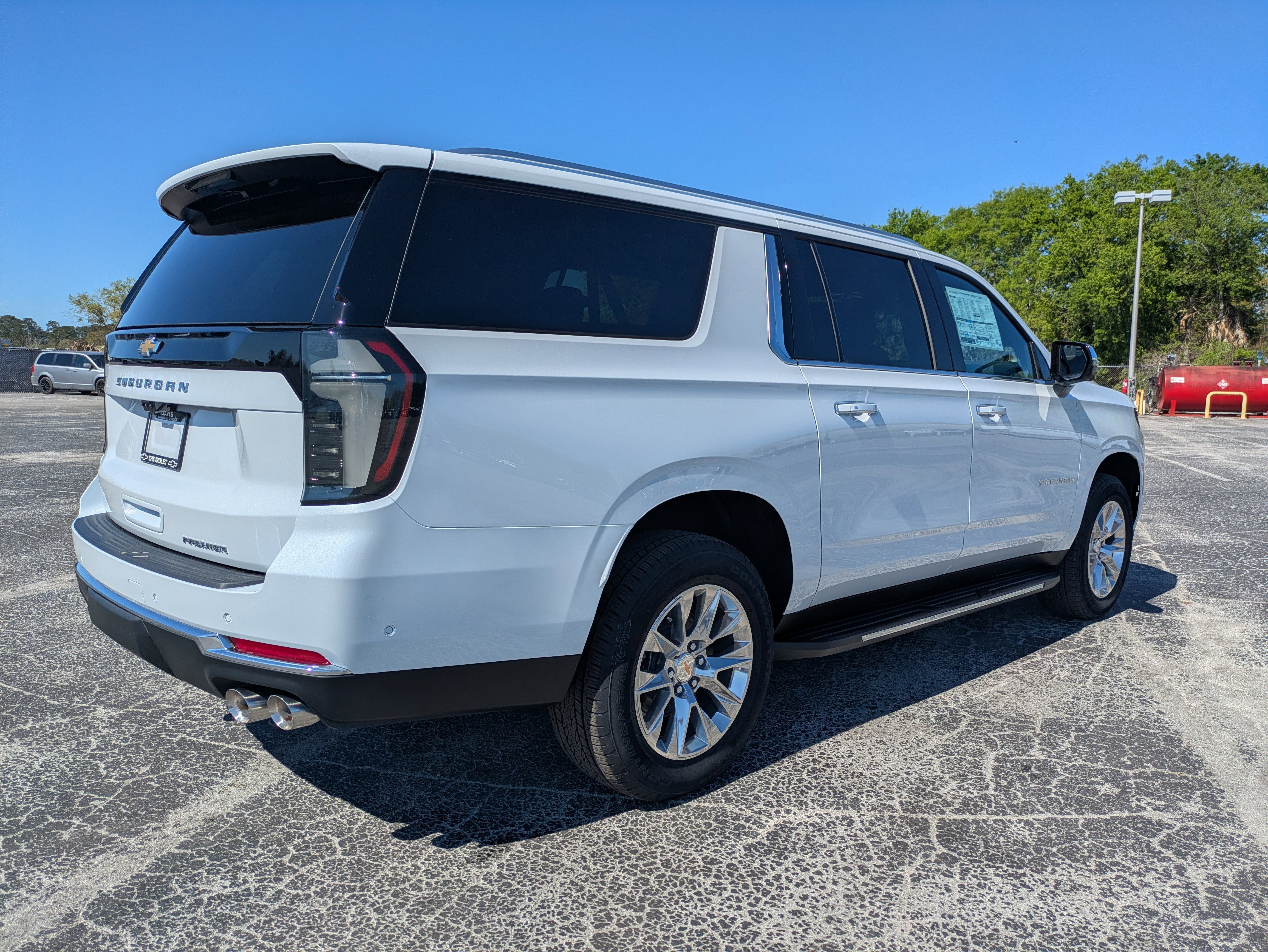 New 2026 Chevrolet Suburban Premier RWD image 7