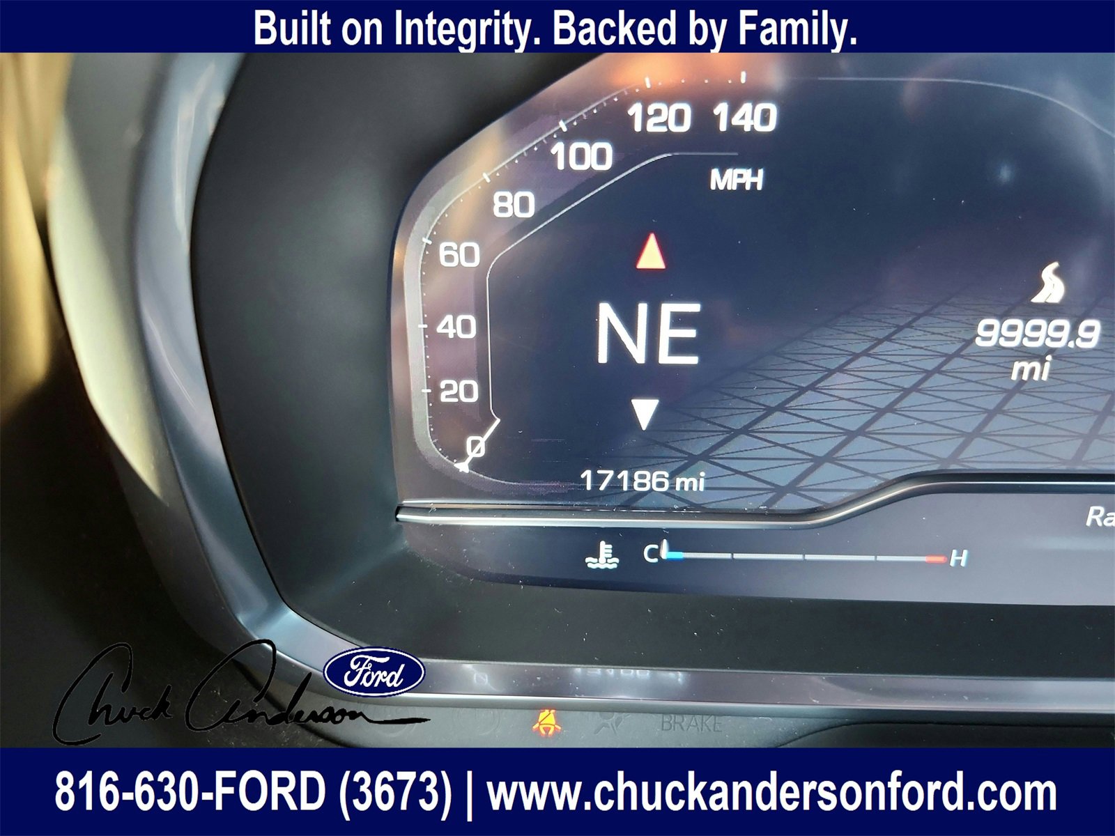 Used 2024 GMC Yukon AT4 w/ AT4 Premium Package image 13