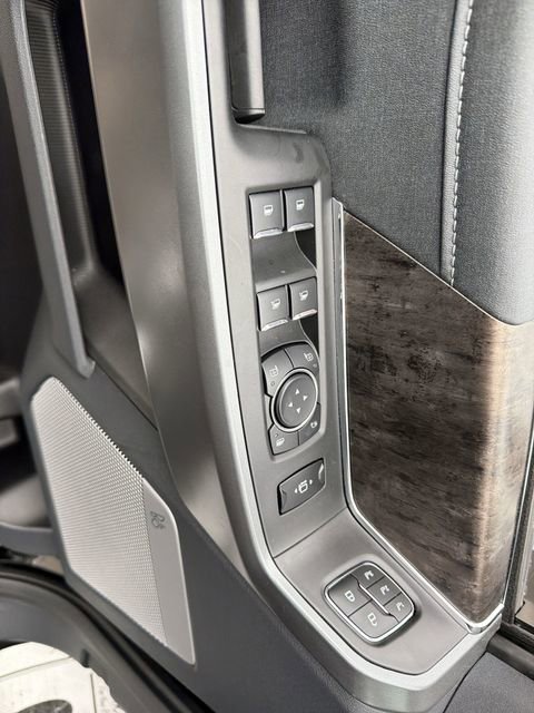New 2026 Ford F250 Lariat w/ Chrome Package image 15