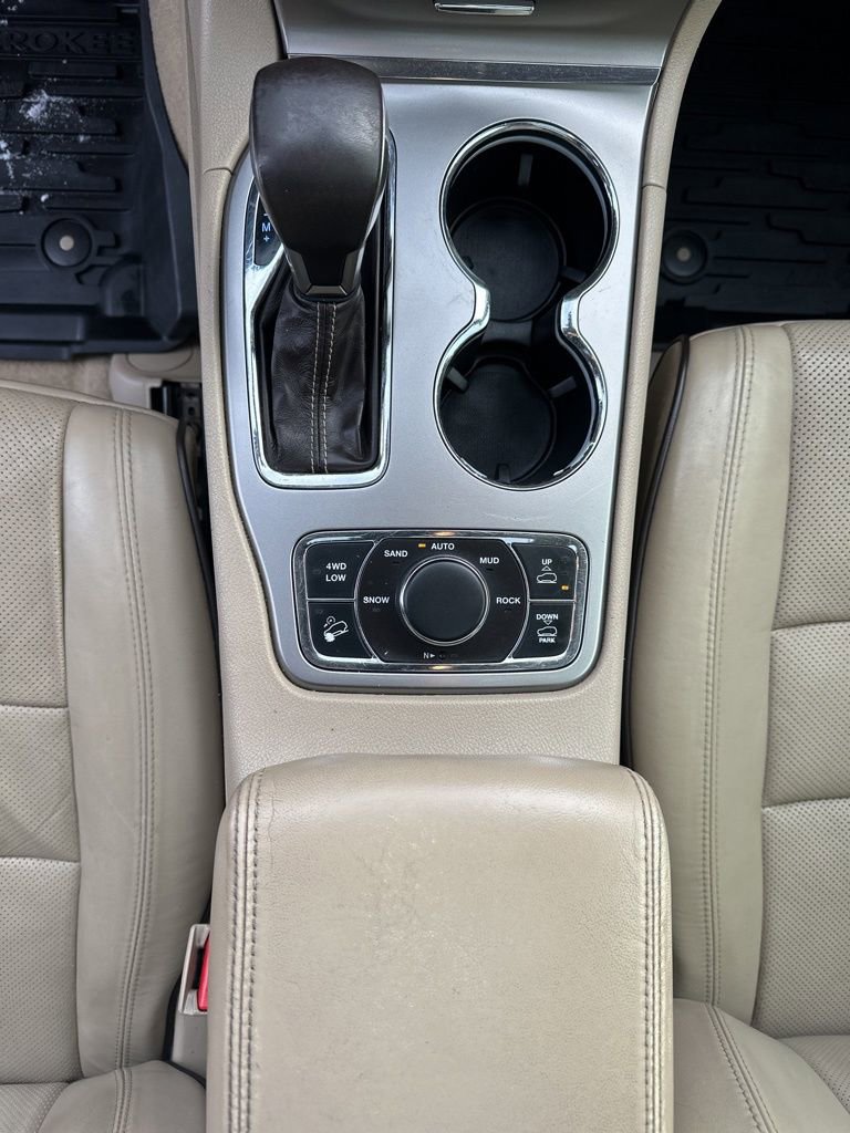 Used 2018 Jeep Grand Cherokee Overland image 34