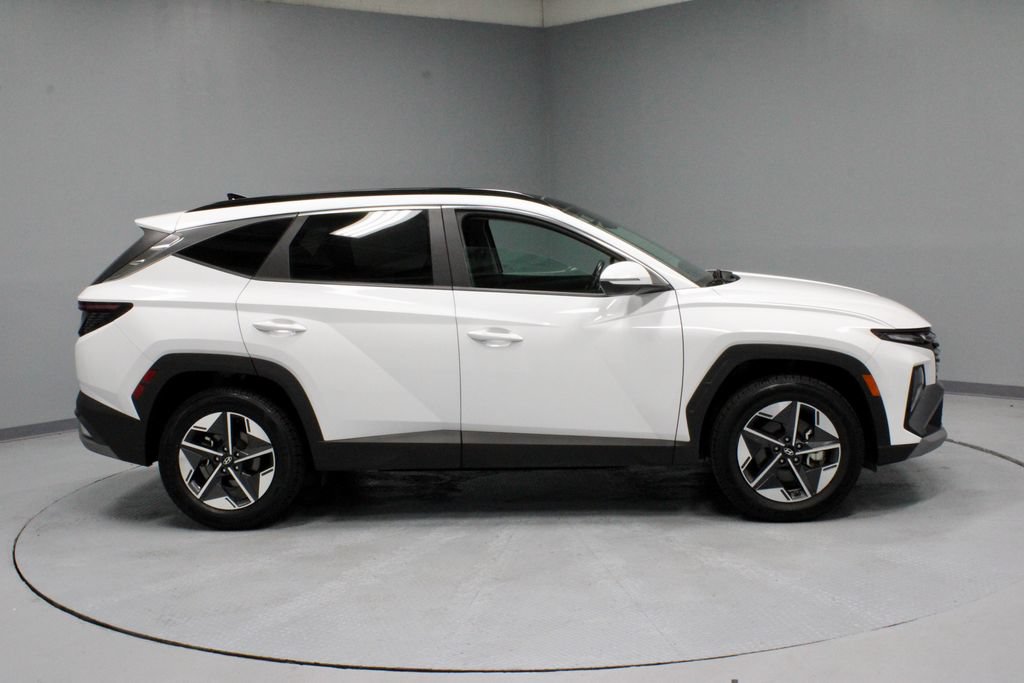 Used 2025 Hyundai Tucson SEL AWD/4WD image 12