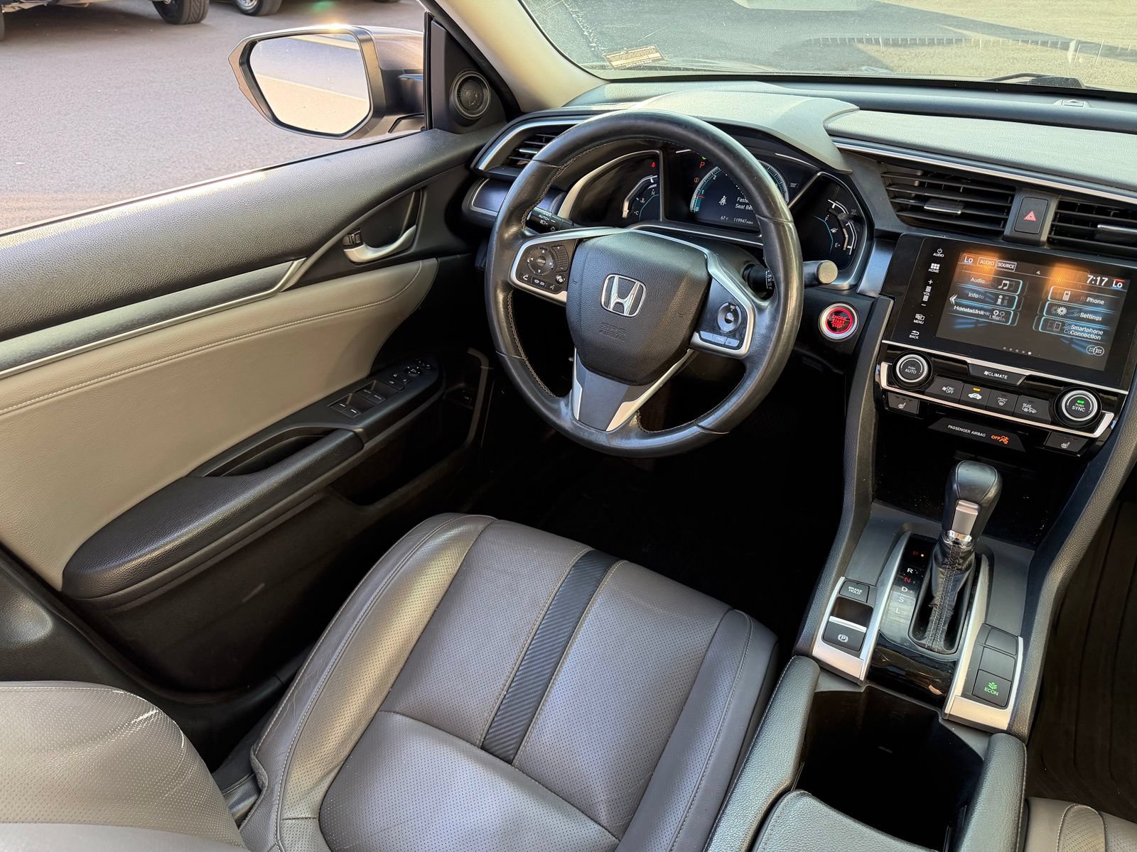 Used 2018 Honda Civic EX-L image 6