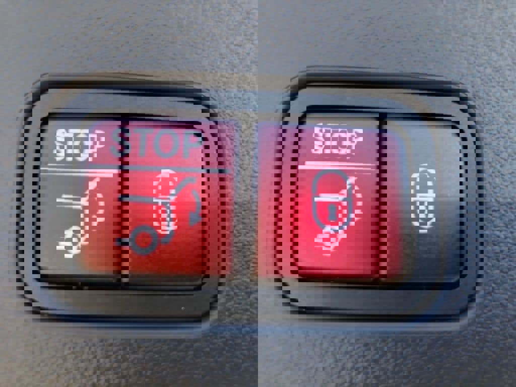 New 2026 Mercedes-Benz GLC 300 4MATIC image 38