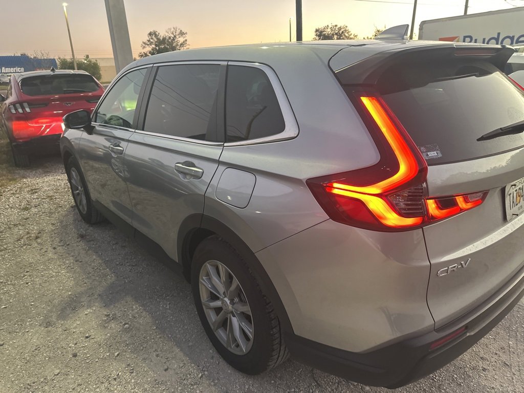 Used 2025 Honda CR-V EX-L image 3