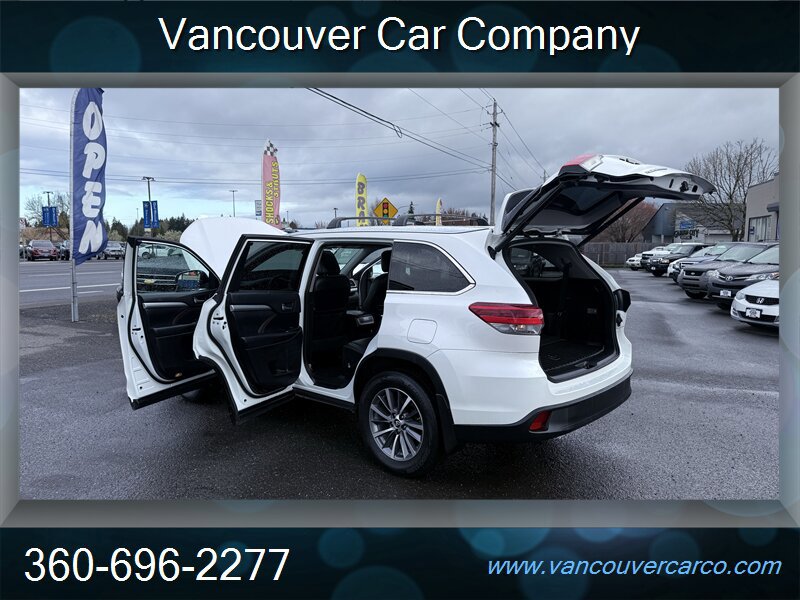 Used 2019 Toyota Highlander XLE AWD/4WD image 35