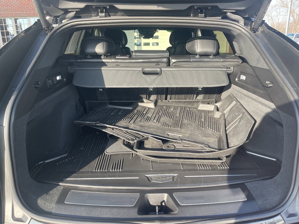 Used 2024 Cadillac Lyriq Luxury w/ LPO, Floor Liner Package image 14