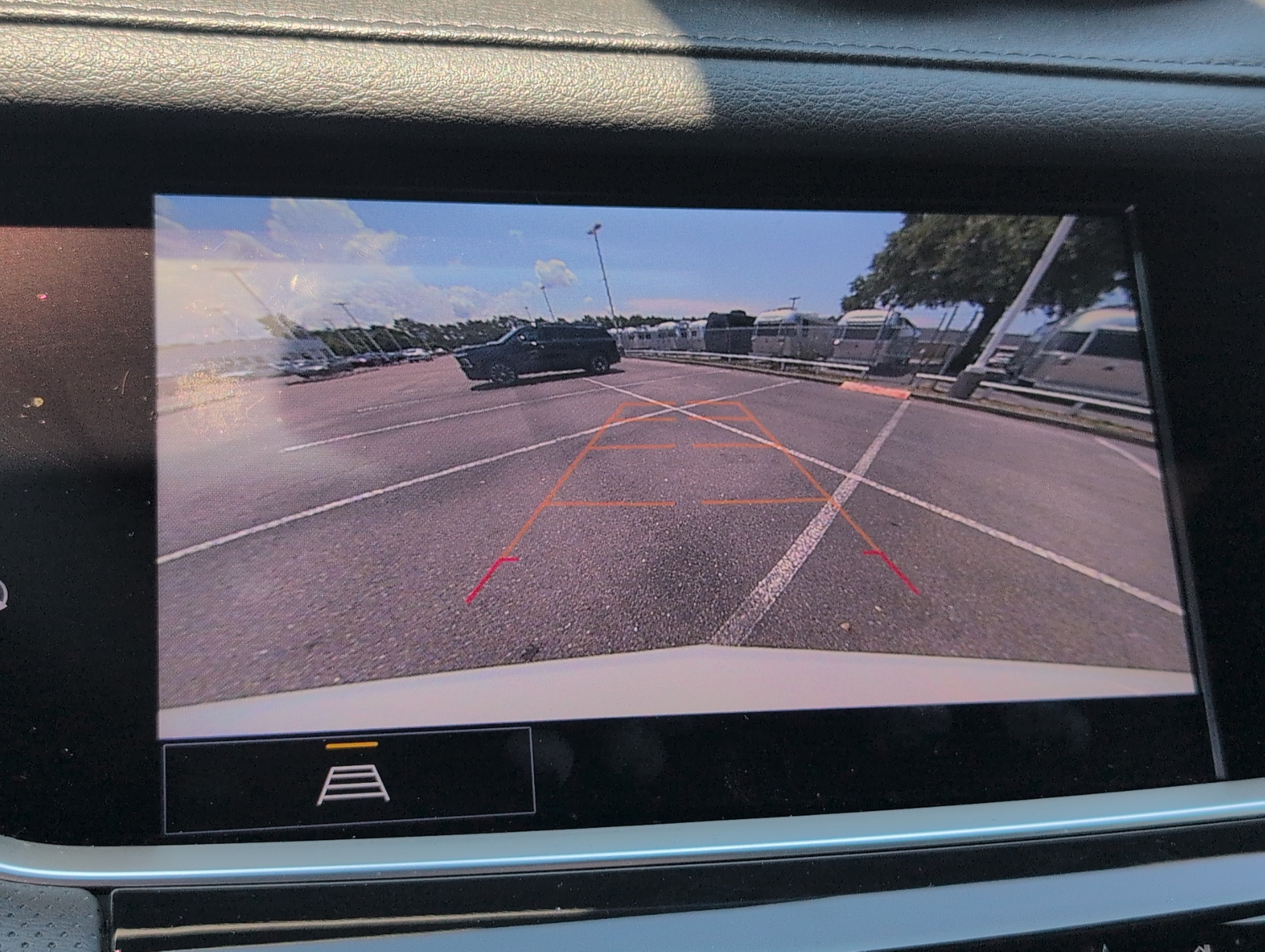 Certified 2024 Cadillac XT6 Luxury w/ LPO, Floor Liner Package AWD/4WD image 21