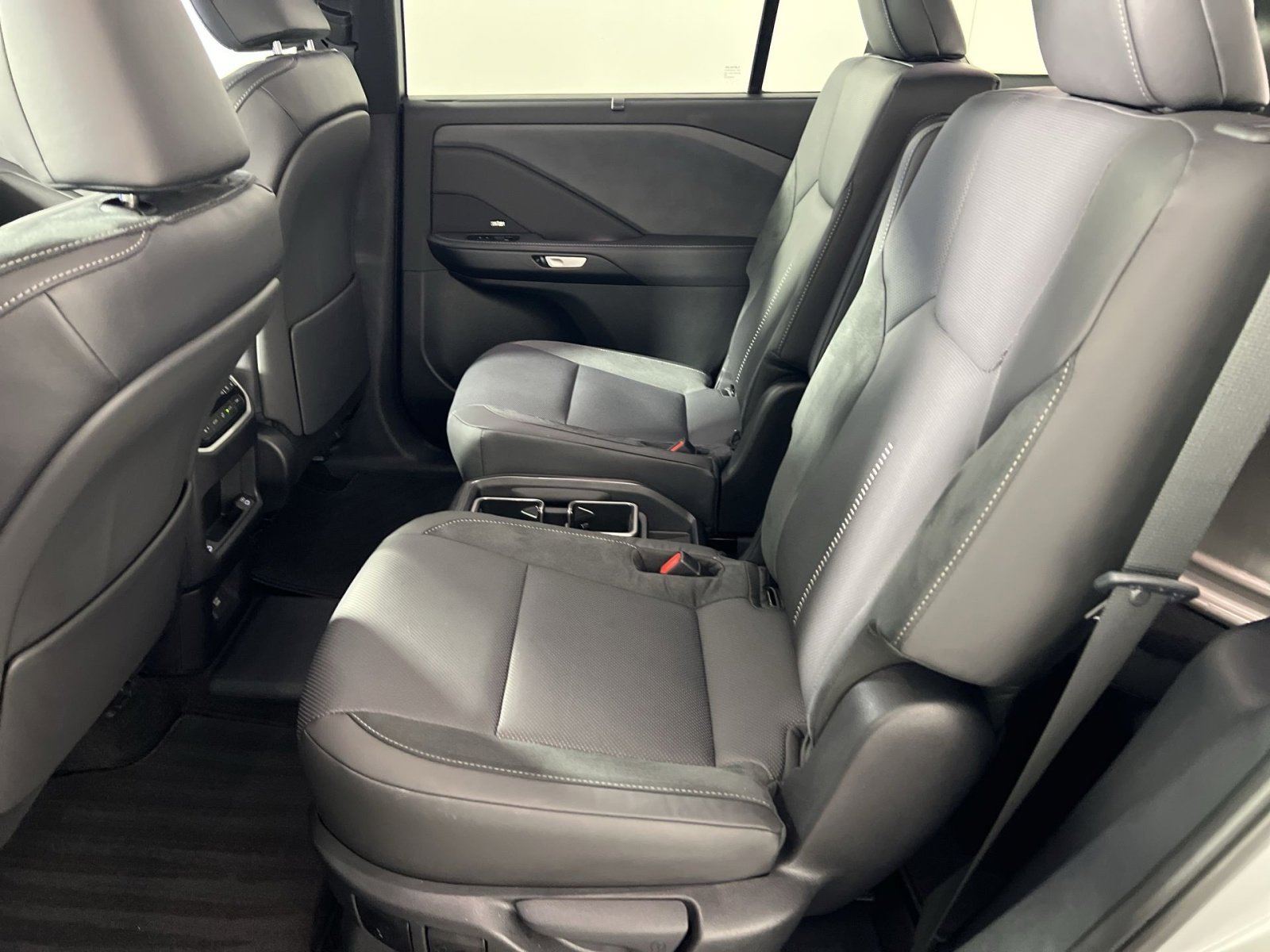 Used 2026 Lexus TX 550h AWD Plug-In Hybrid image 25