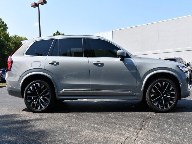 New 2026 Volvo XC90 B6 Plus w/ Protection Package Premier image 8