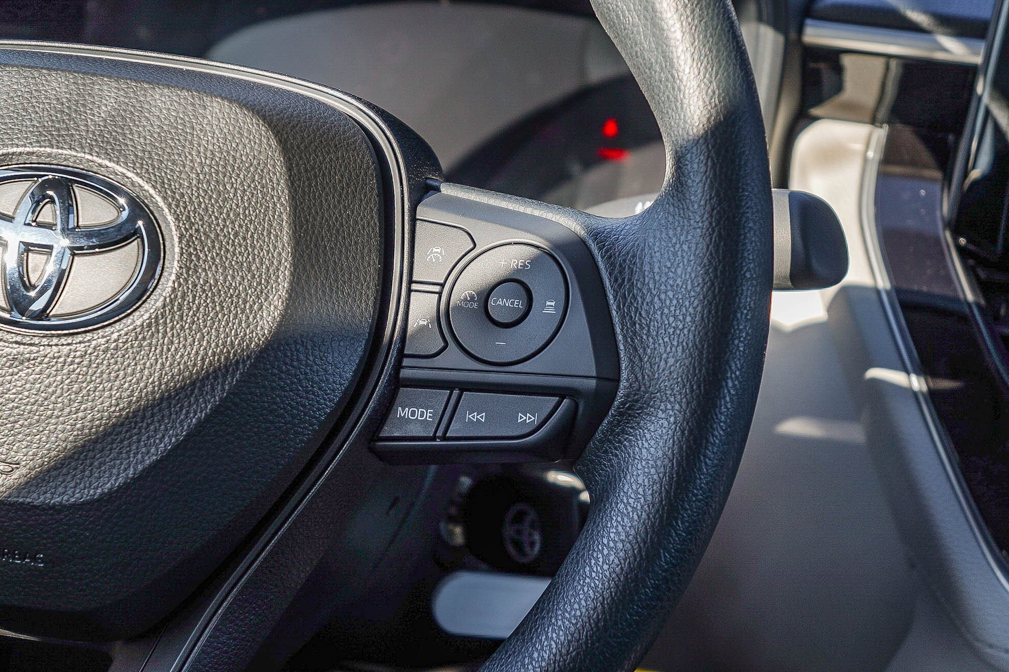 New 2026 Toyota Corolla Cross L image 21