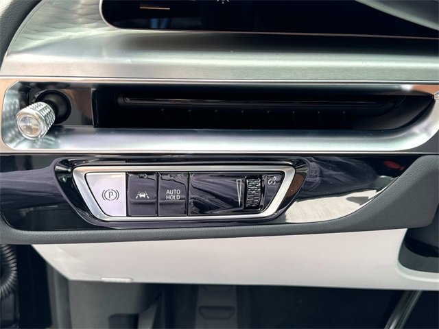 New 2025 Cadillac Lyriq Luxury image 29