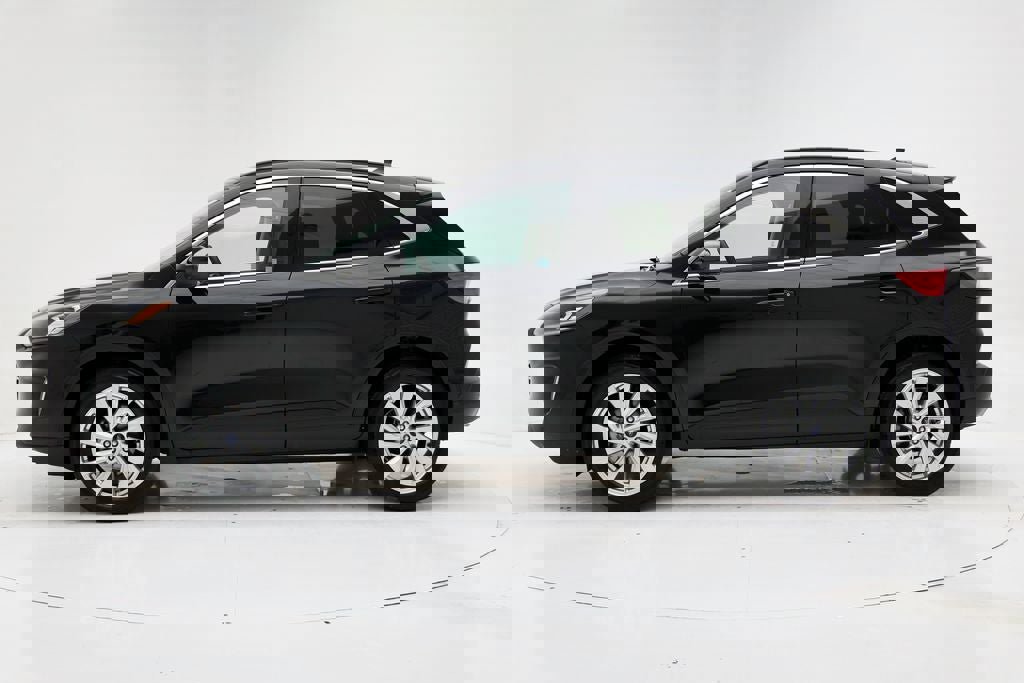 Used 2022 Ford Escape Titanium w/ Titanium Elite Package image 6