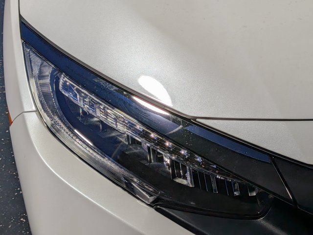 Used 2019 Honda Civic Touring image 10