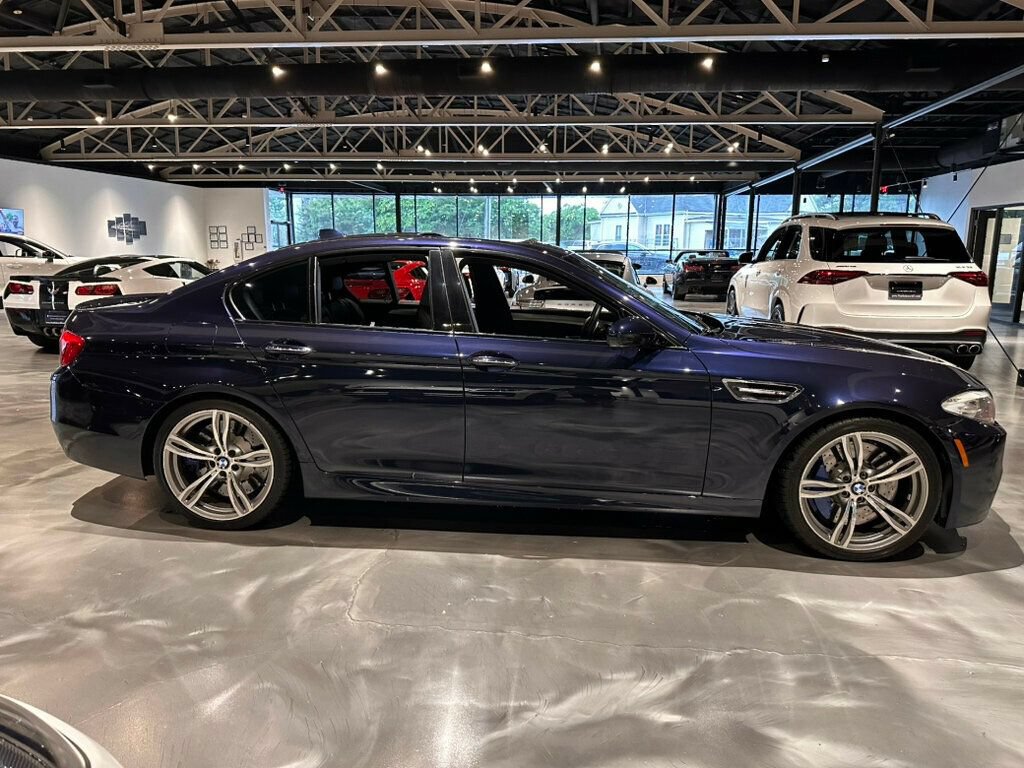 Used 2013 BMW M5 RWD image 6