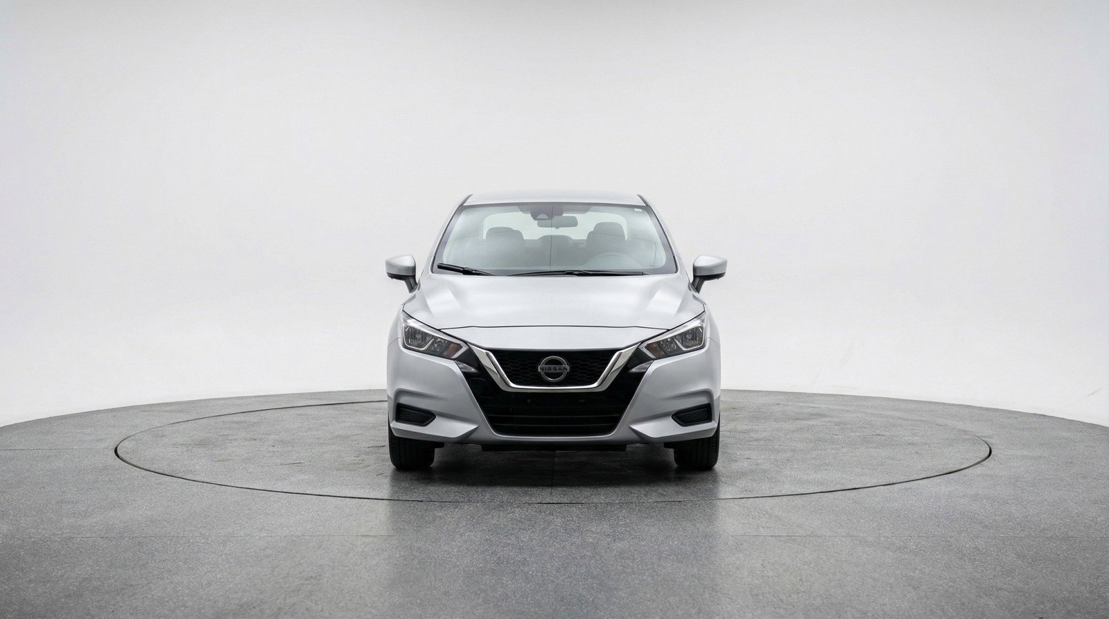 Used 2025 Nissan Versa SV FWD image 2