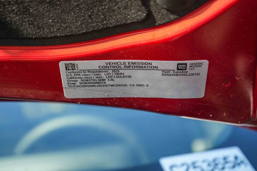 Used 2025 Chevrolet Equinox LT w/ Safety and Technology Package image 27