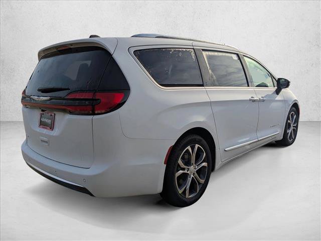 New 2026 Chrysler Pacifica Pinnacle image 2