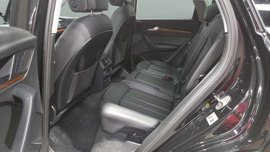 Used 2023 Audi Q5 2.0T Premium Plus AWD/4WD image 18