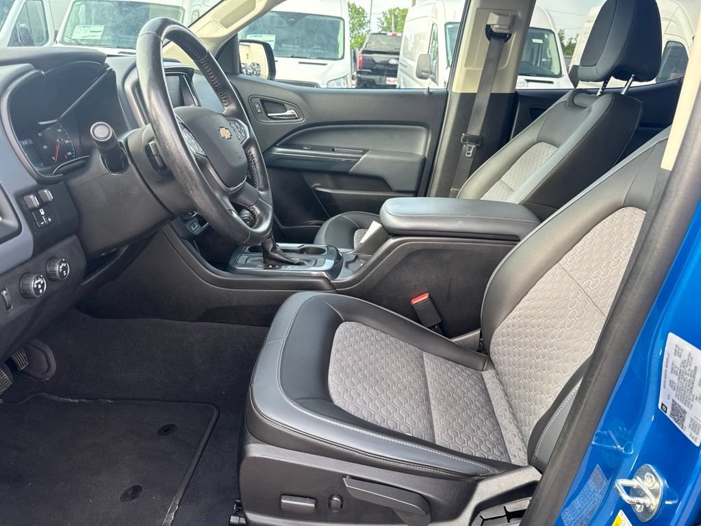 Used 2021 Chevrolet Colorado Z71 w/ Safety Package AWD/4WD image 2
