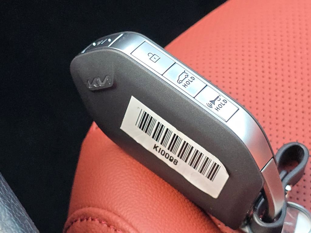 New 2026 Kia Sportage SX image 34