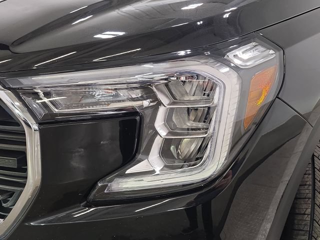Used 2024 GMC Terrain SLE AWD/4WD image 28