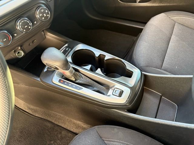 Used 2025 Chevrolet Trax LS w/ LS Convenience Package image 22