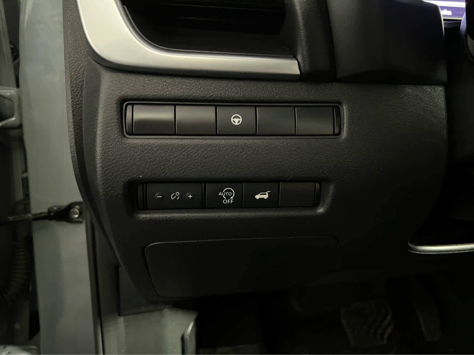 Used 2023 Nissan Rogue Platinum image 18