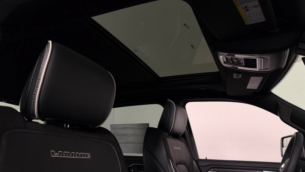 New 2027 RAM 1500 Laramie AWD/4WD image 29