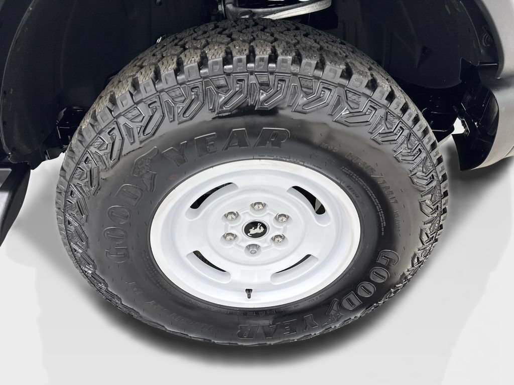 Used 2025 Ford Bronco Heritage Edition AWD/4WD image 85