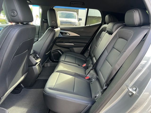 New 2026 Chevrolet Equinox EV LT image 11