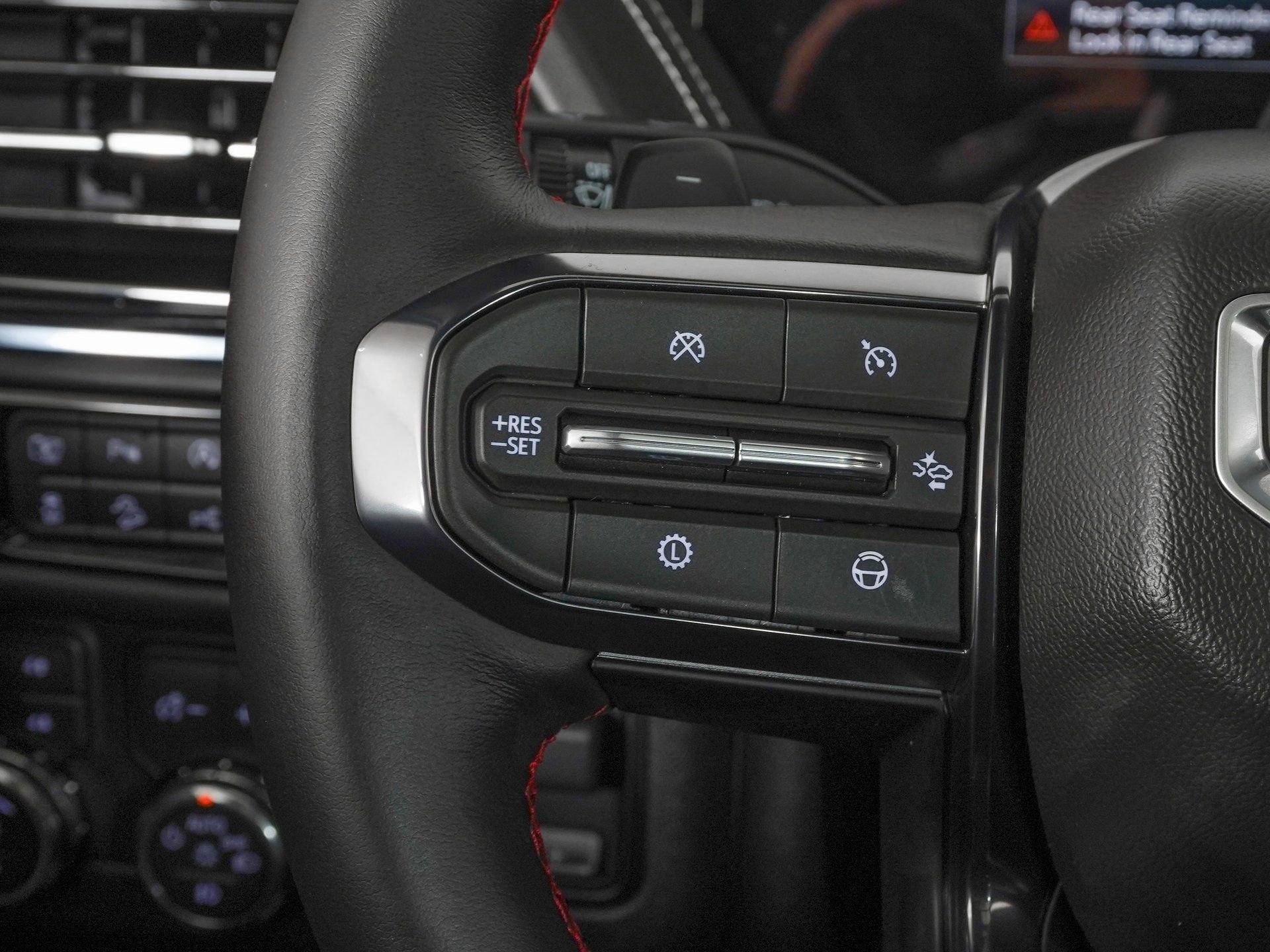 Used 2026 GMC Yukon XL AT4 Ultimate image 23