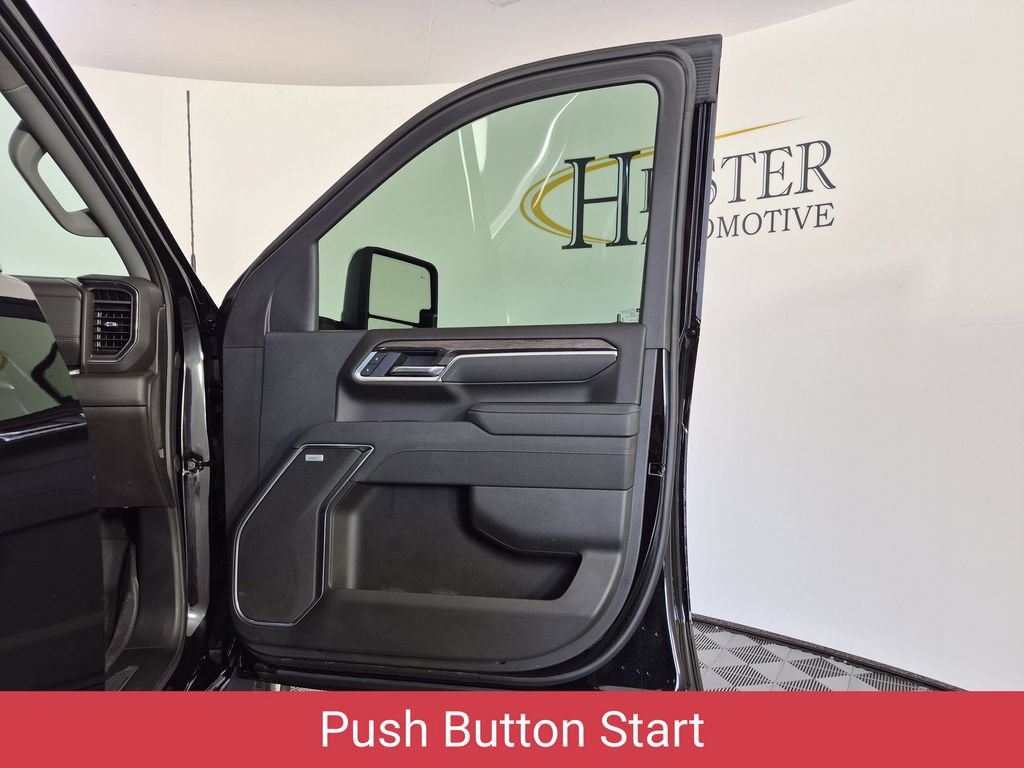 Certified 2025 Chevrolet Silverado 2500 LTZ w/ LTZ Convenience Package AWD/4WD image 37
