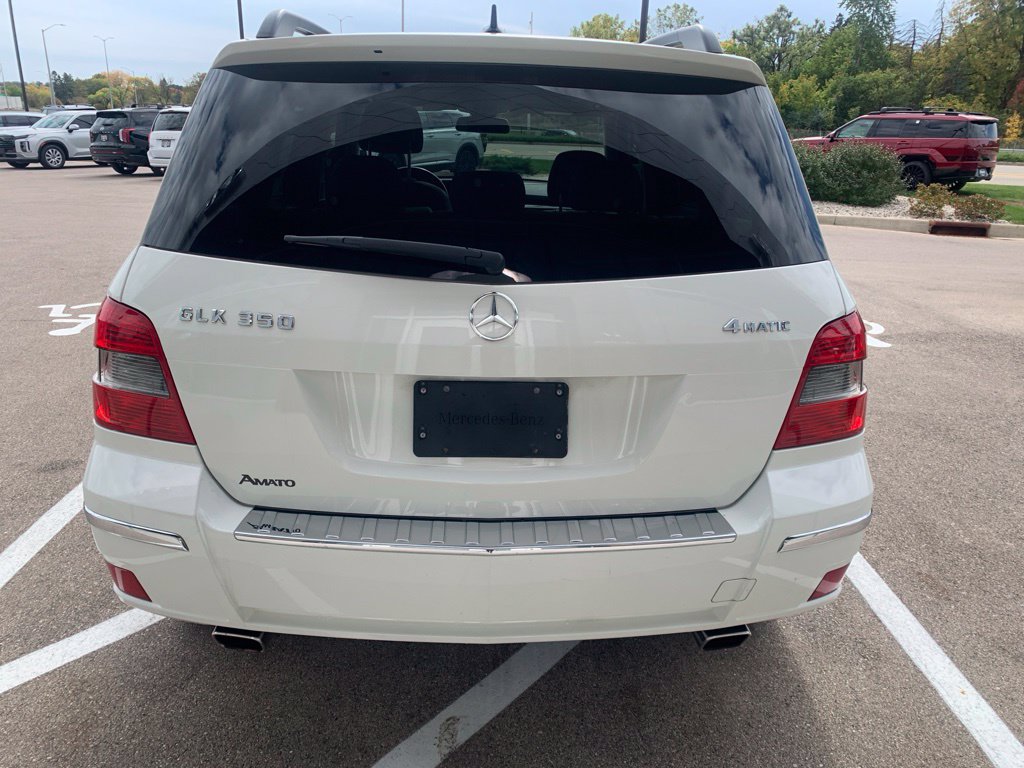 Used 2010 Mercedes-Benz GLK 350 4MATIC image 4
