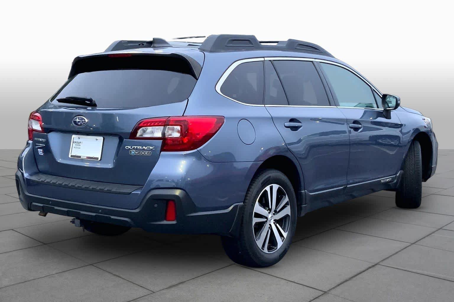 Used 2018 Subaru Outback 2.5i Limited AWD/4WD image 13