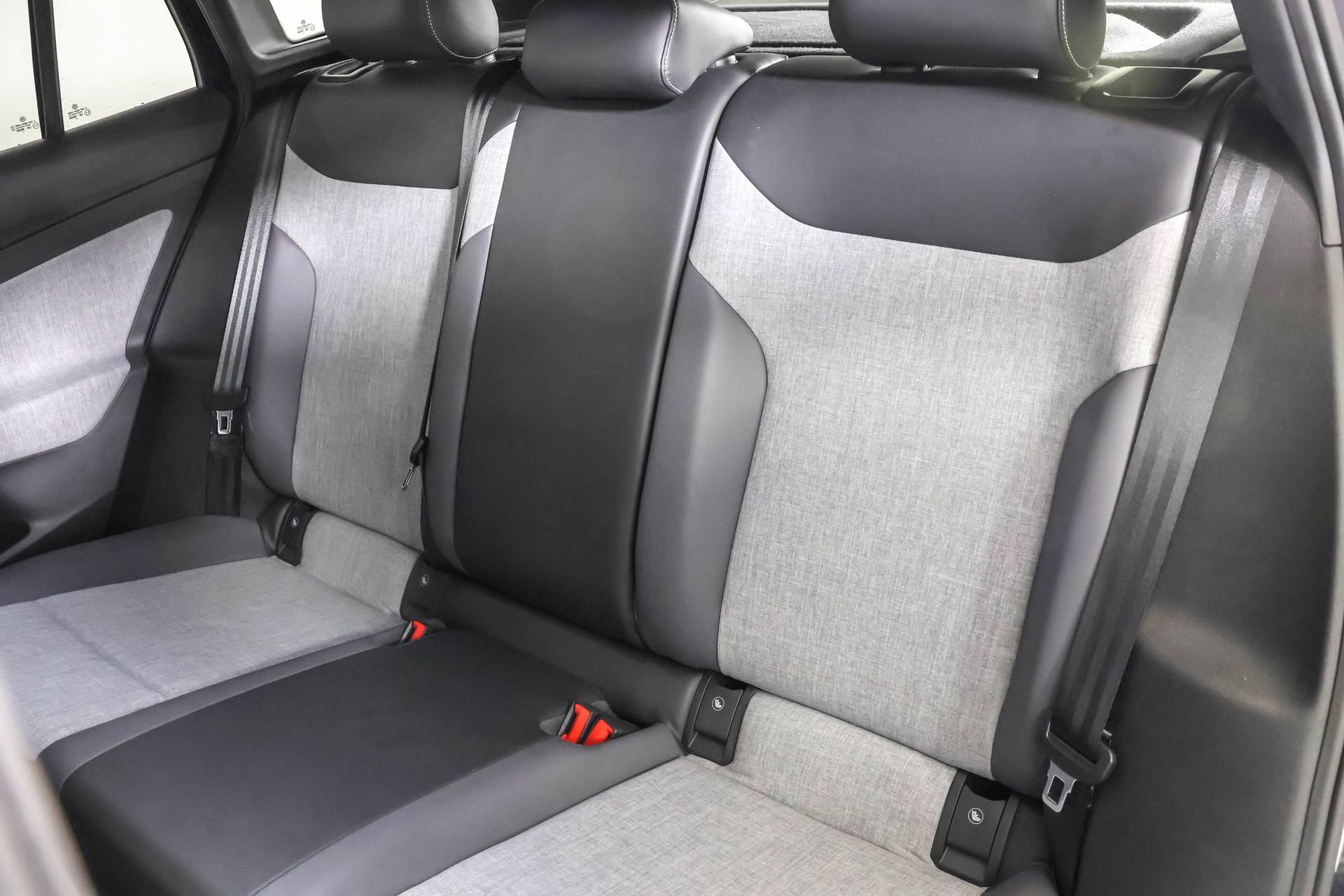 Used 2023 Volkswagen ID.4 2WD image 35