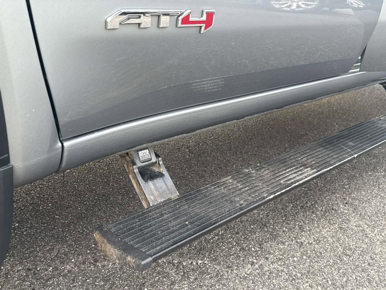 Used 2023 GMC Sierra 1500 AT4 w/ AT4 Premium Package AWD/4WD image 11