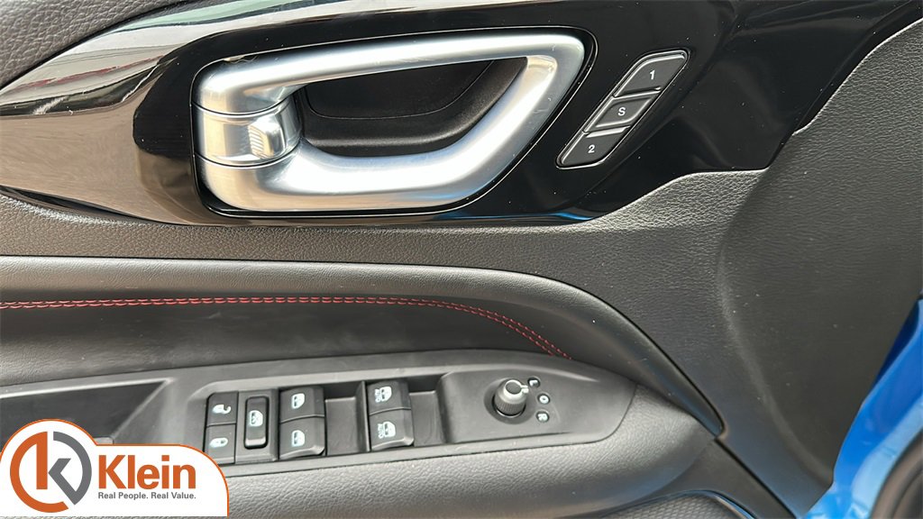 Used 2024 Jeep Compass Trailhawk w/ Trailhawk Elite Group image 13