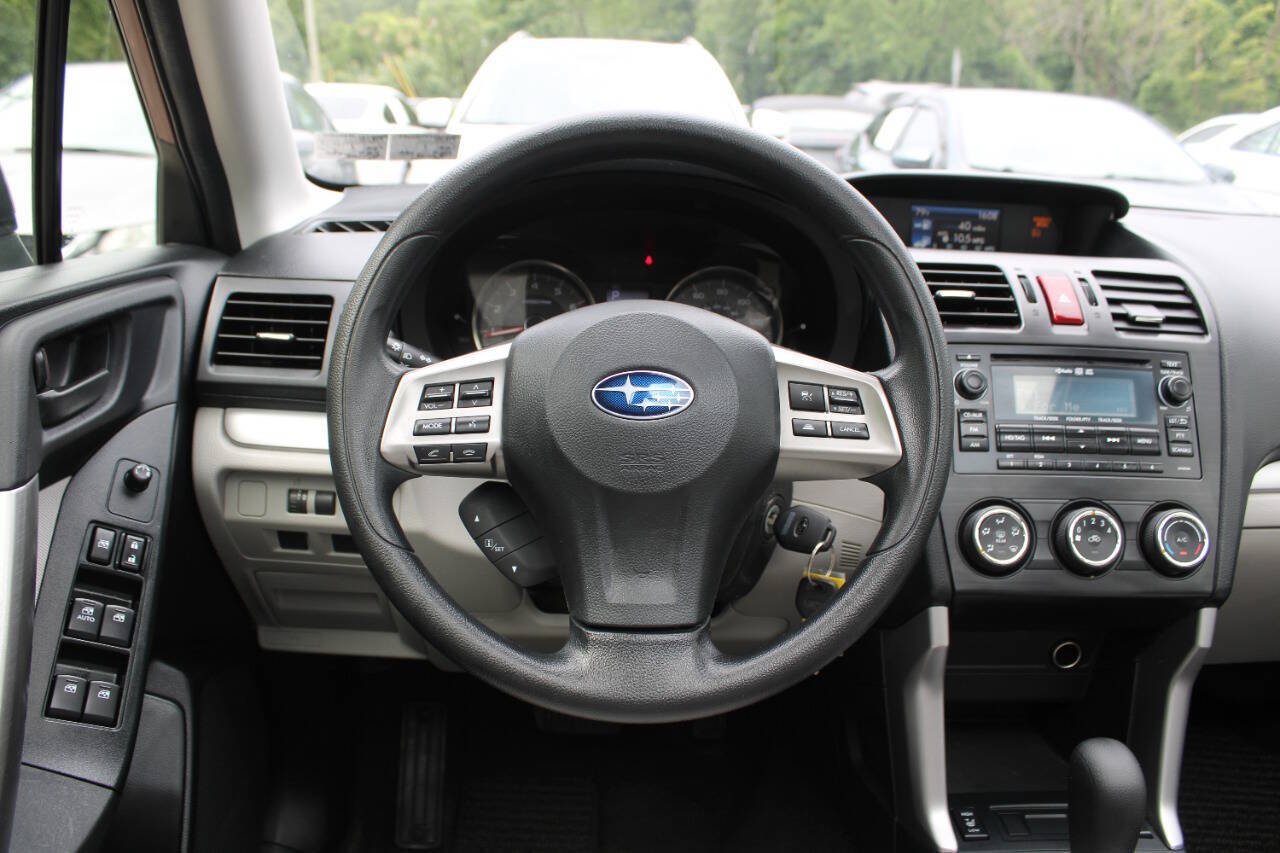 Used 2015 Subaru Forester 2.5i Premium AWD/4WD image 35