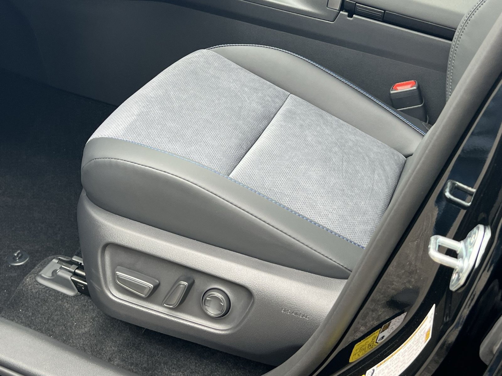 New 2026 Toyota RAV4 XSE AWD/4WD image 8