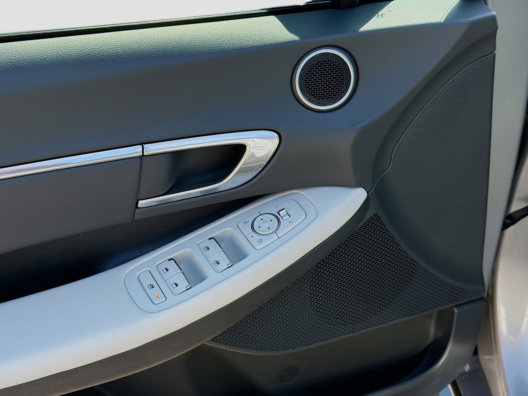 Used 2023 Hyundai Sonata SEL image 21