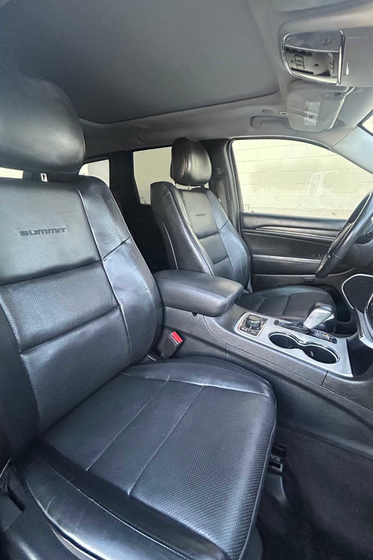 Used 2018 Jeep Grand Cherokee Summit w/ Platinum Series Group image 7