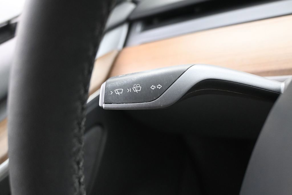 Used 2023 Tesla Model 3 Standard Range RWD image 23