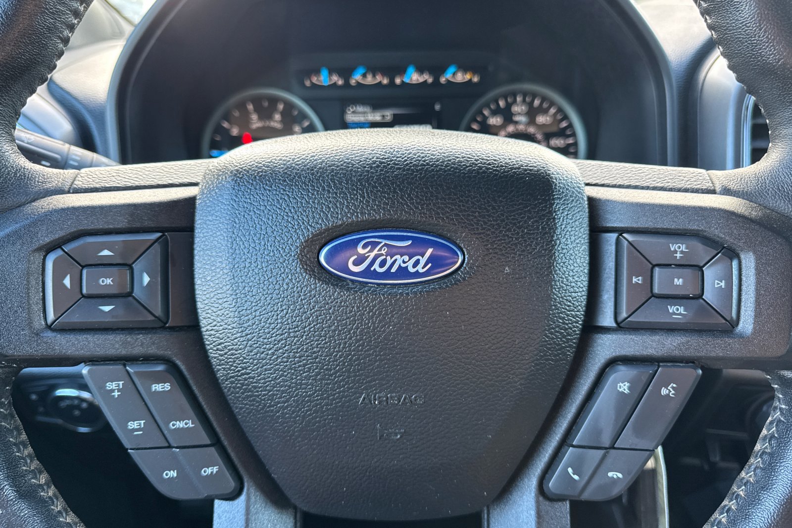 Used 2017 Ford F150 XLT w/ Equipment Group 302A Luxury image 21
